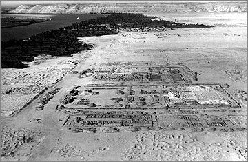 Aerial photograph of the Central City, viewed towards the north, when freshly excavated in March 1932. The Small Aten Temple is in the foreground. Much of the Great Palace has not yet been dug by the Pendlebury expedition	