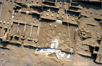 Aerial photograph of the central rear (eastern) part of the North Palace