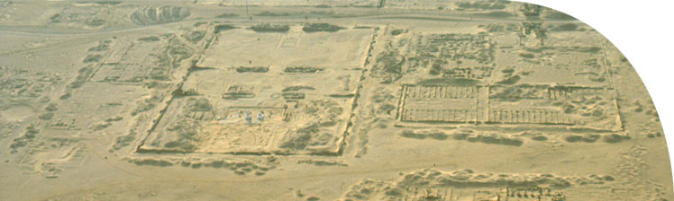 Aerial view of the Central City, looking towards the west (April 1993). The main building shown is the Small Aten Temple.
